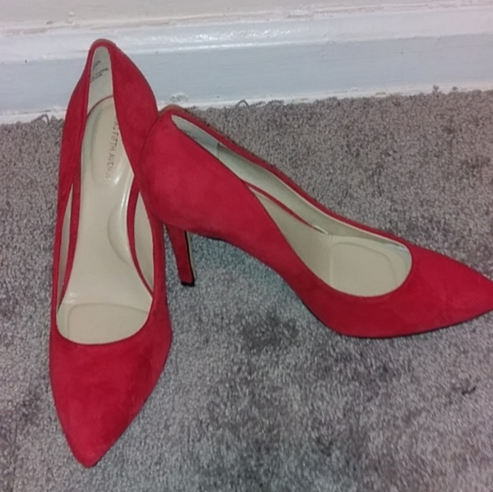 Brand New Saks Fifth Ave Brand Red Pumps Sz 7.5